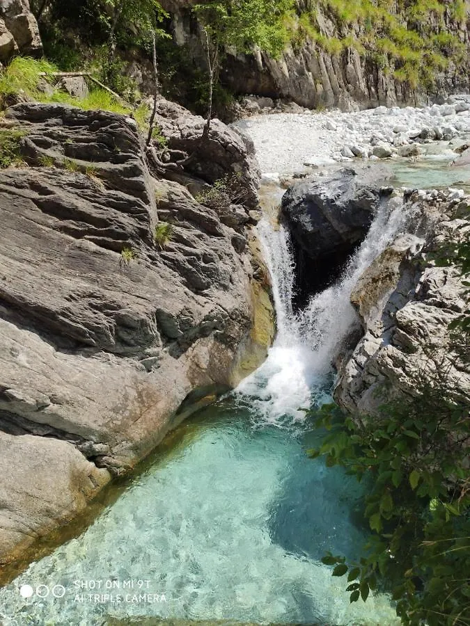 Incantevole casa sul fiume, Relax e Natura ai piedi della Alpi Apuane Massa