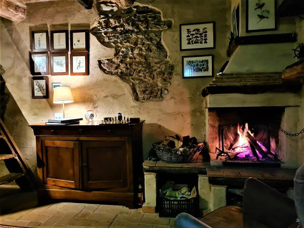 Incantevole casa sul fiume, Relax e Natura ai piedi della Alpi Apuane Massa  0*, Massa (Tuscany) Italia