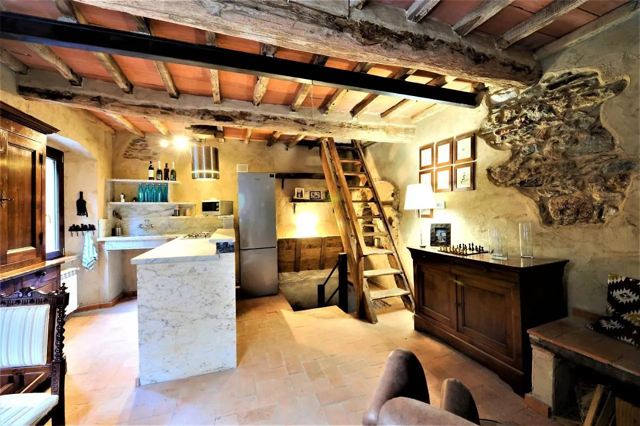 Casa vacanze Incantevole casa sul fiume, Relax e Natura ai piedi della Alpi Apuane Massa